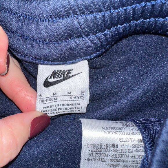 Nike Hoodie Jogger Set - Picture 3 of 6